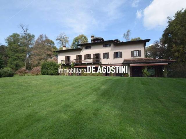 Villa in vendita a Borgo Ticino NO
