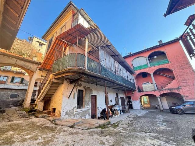 Appartamento in vendita a Besozzo VA