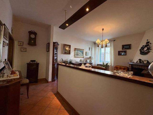 Casa indipendente in vendita a Firenze FI