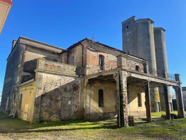 Villa in vendita a Imola BO