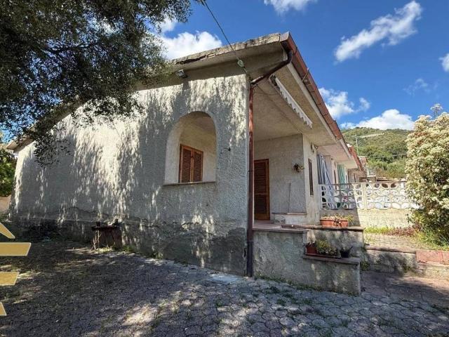 Casa indipendente in vendita a Joppolo VV