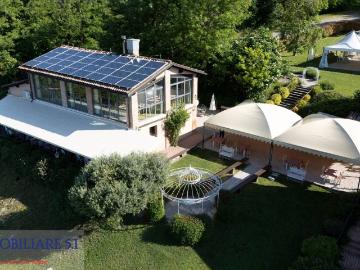 Villa in vendita a Monte San Pietro BO