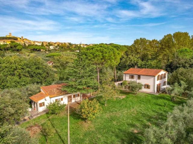 Villa in vendita a Montescudaio PI