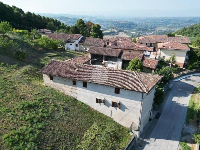 Casa indipendente in vendita a Novello CN