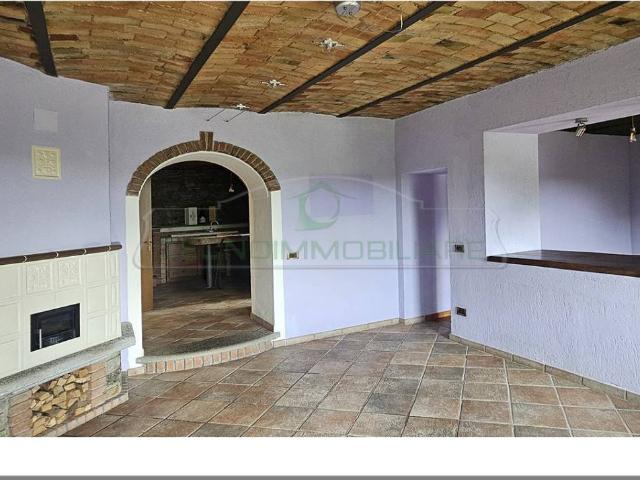 Villetta a schiera in vendita a Nebbiuno NO
