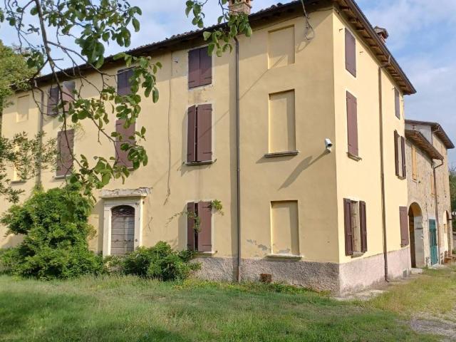 Villa in vendita a Sala Baganza PR