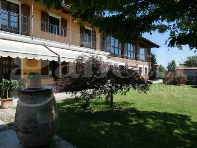 Casa indipendente in vendita a Pinerolo TO