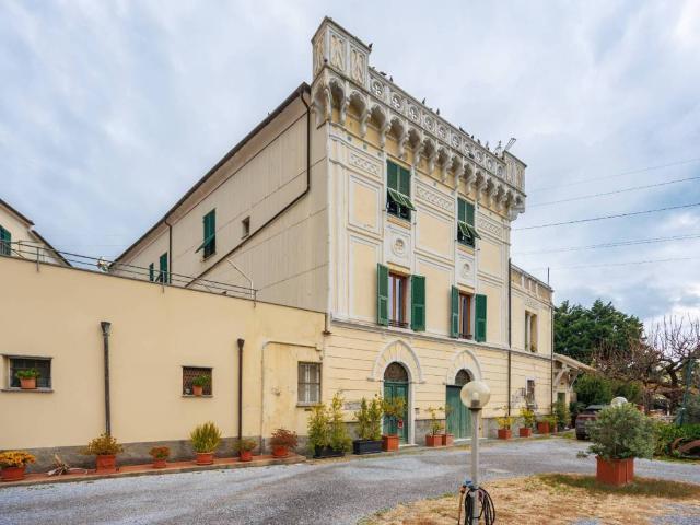 Villa in vendita a Quiliano SV