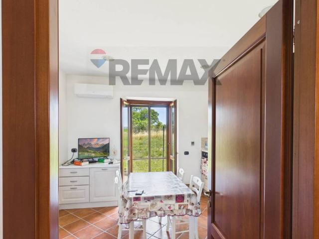 Casa indipendente in vendita a Roma RM