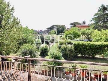 Villa in vendita a Roma RM