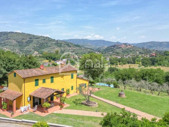 Villa in vendita a Uzzano PT