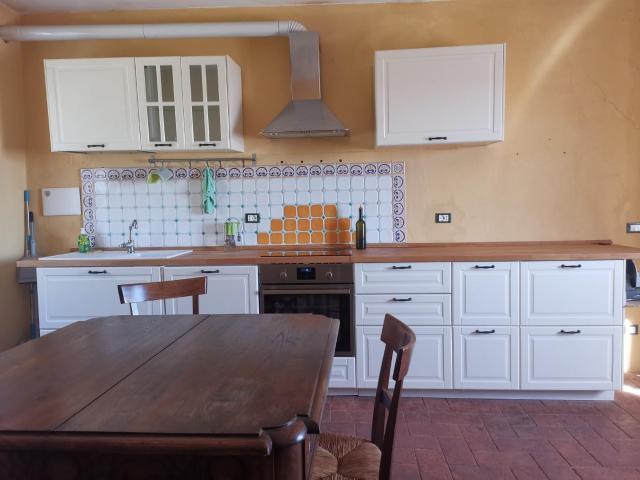 Rustico / Casale in affitto a Buti, case in affitto Buti