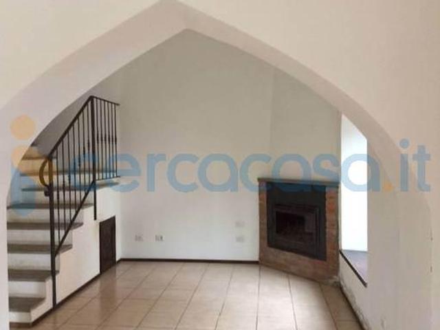 Rustico casale in affitto a Piacenza