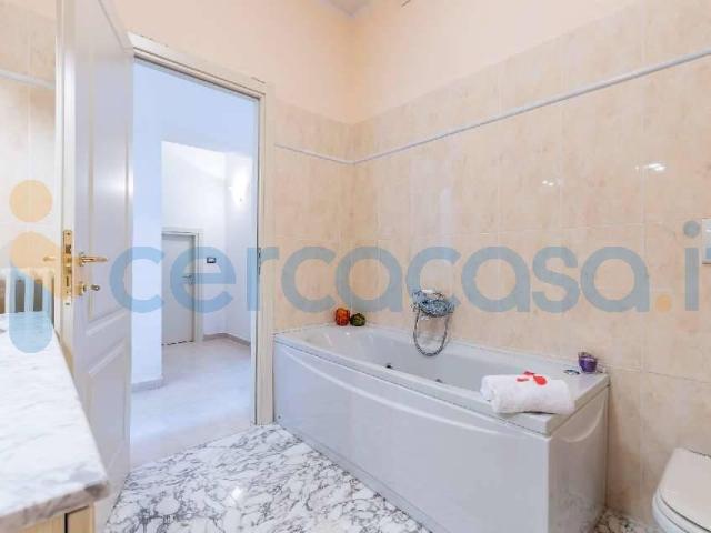 Rustico casale in ottime condizioni in affitto a Montecarlo