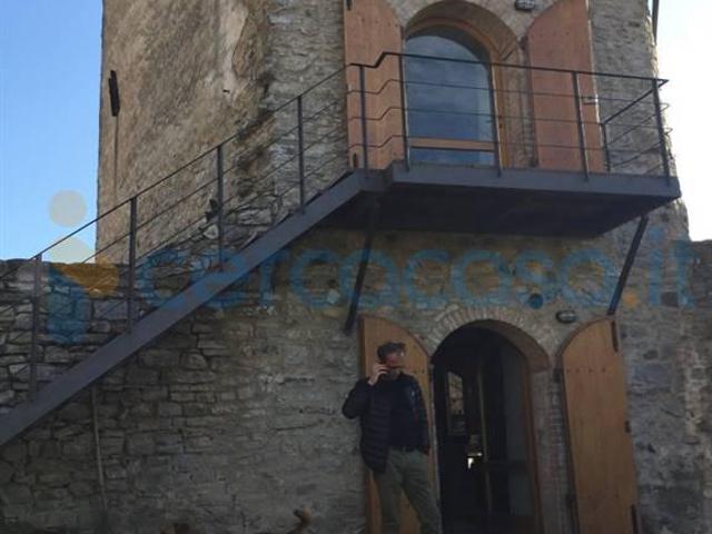 Rustico casale in ottime condizioni in affitto a San Casciano Dei Bagni