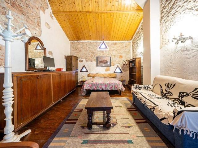 Rustico Conrada Ausele, Centro, Bosco Chiesanuova