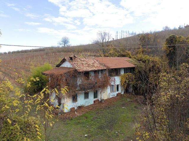 Rustico panoramico nel cuore dei vigneti di Dogliani 178m² Dogliani