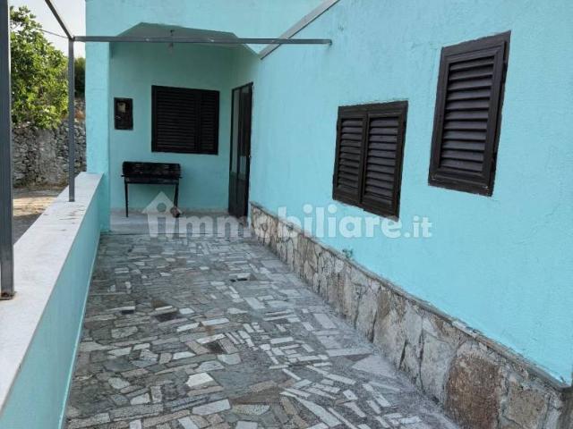 Rustico Strada Vicinale Don Modesto Sermanzano 123, Noci