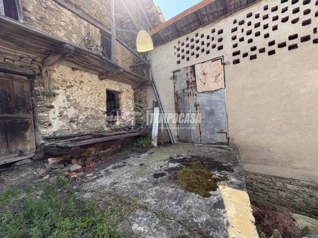 Rustico via Villa Superiore 100, Centro, Mezzenile