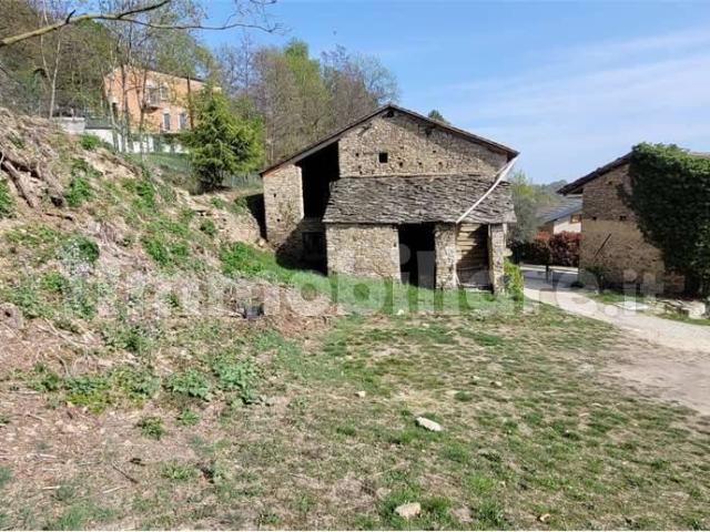 Rustico via giaveno, Cumiana