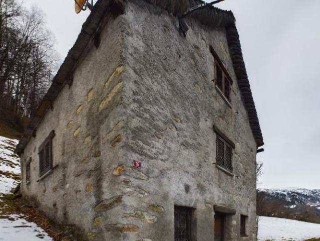 Rustico zum Verkauf im schönen Bleniotal