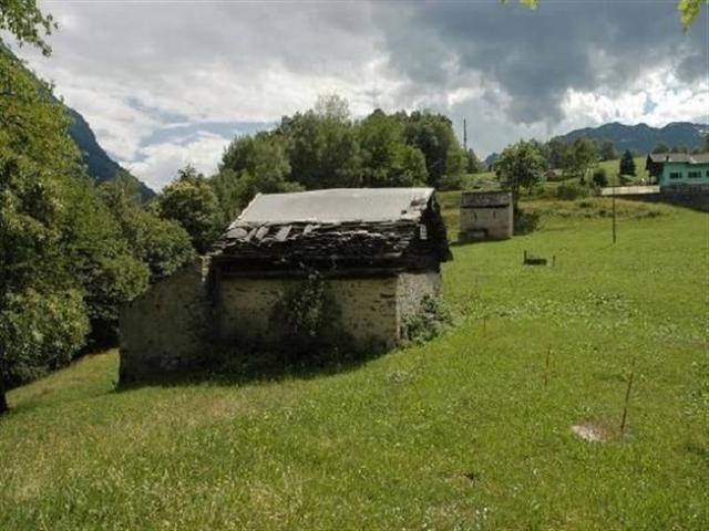 Rustico zum Ausbauen mit 2000 m2 Wiesland