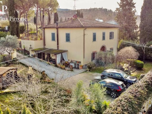 Rustico 5 vani 130mq