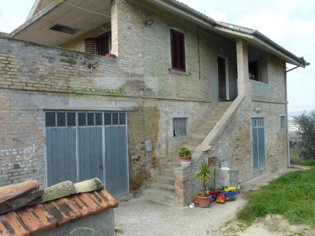 Rustico 5 vani 300mq