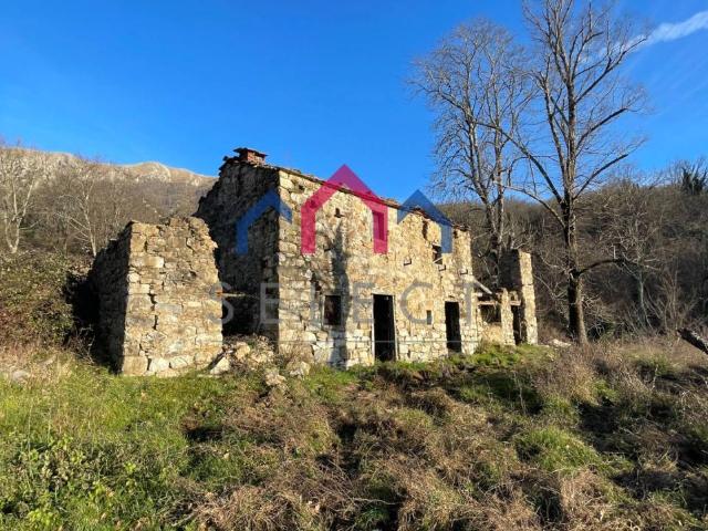Rustico 6 vani 140mq
