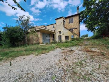 Rustico 6 vani 180mq