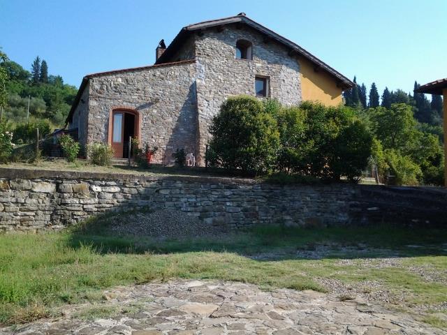 Rustico 7 vani 200mq