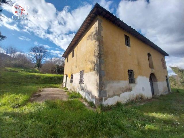 Rustico 7 vani 300mq