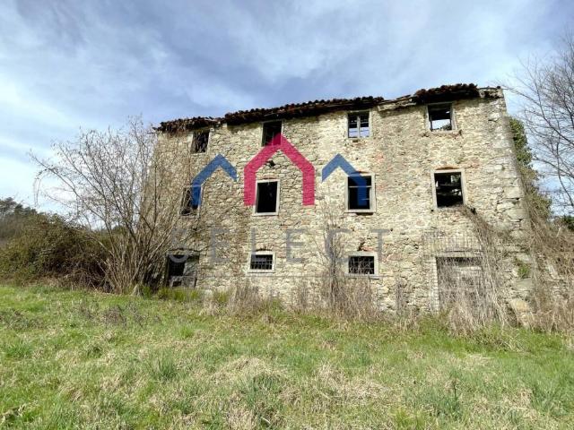 Rustico 9 vani 420mq