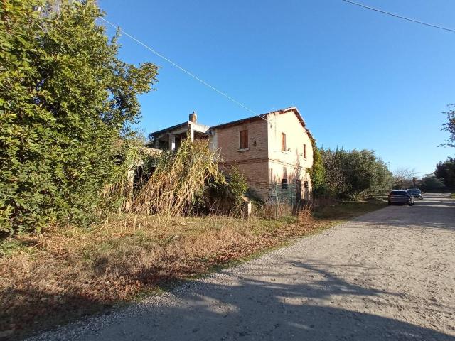 Rustico 9 vani 500mq