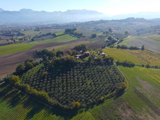 Rustico/Casale/Corte di 600 m2 a Spoleto 600m² Spoleto