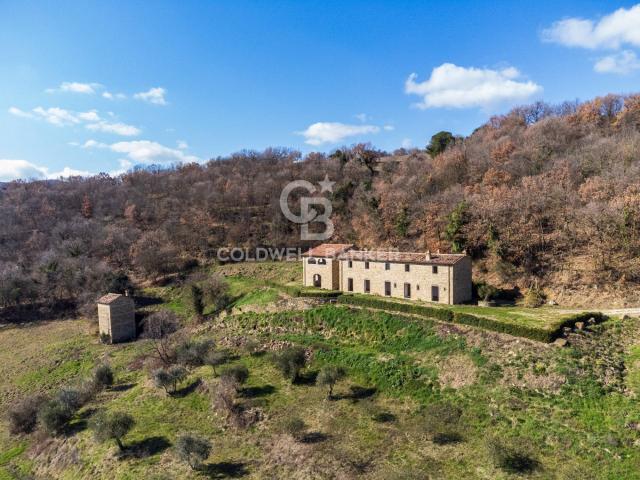 Rustico/Casale/Corte in vendita a Città di Castello 950m² Città di Castello