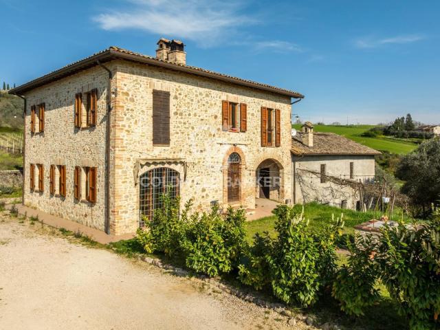 Rustico/Casale/Corte in vendita a Collazzone, Collepepe 475m² Collazzone