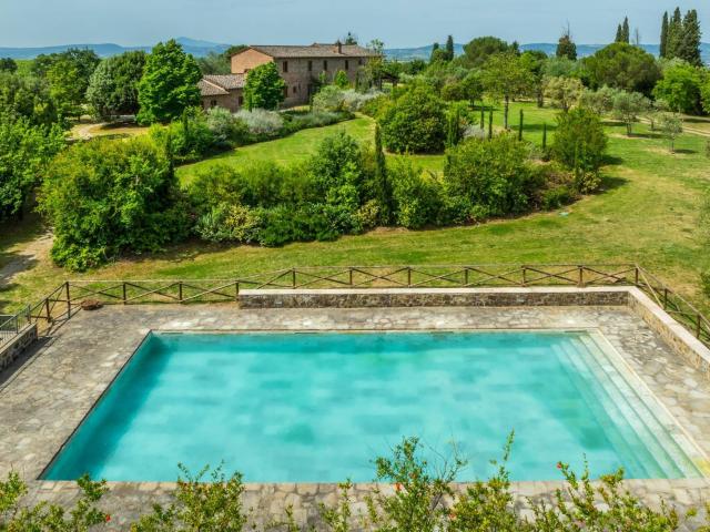 Rustico/Casale/Corte in vendita a Cortona 520m² Cortona