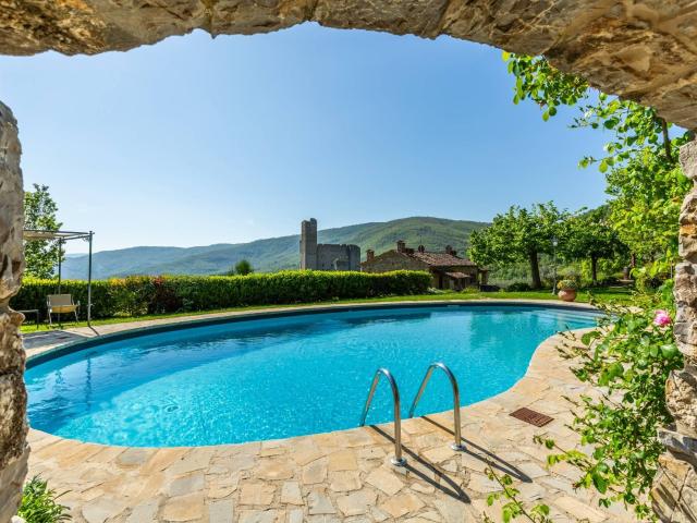 Rustico/Casale/Corte in vendita a Cortona, Pierle 350m² Cortona