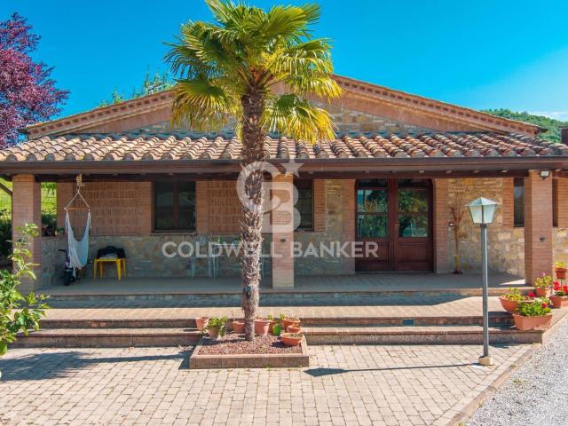 Rustico/Casale/Corte in vendita a Perugia, Rancolfo 342m² Perugia