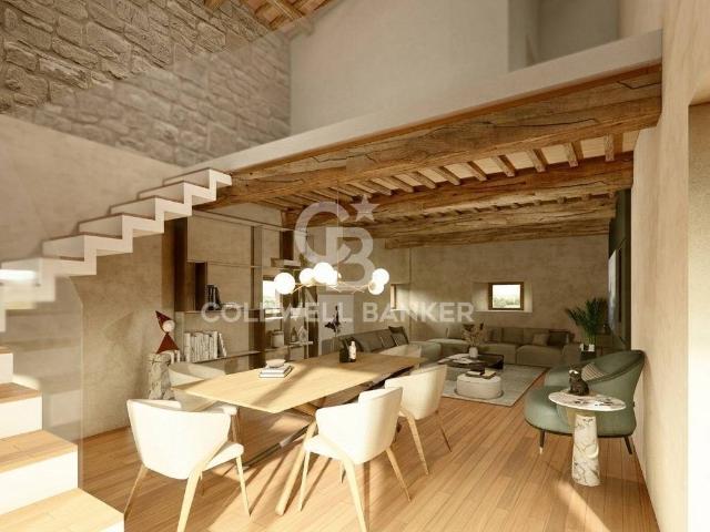 Rustico/Casale/Corte in vendita a Urbino 640m² Urbino
