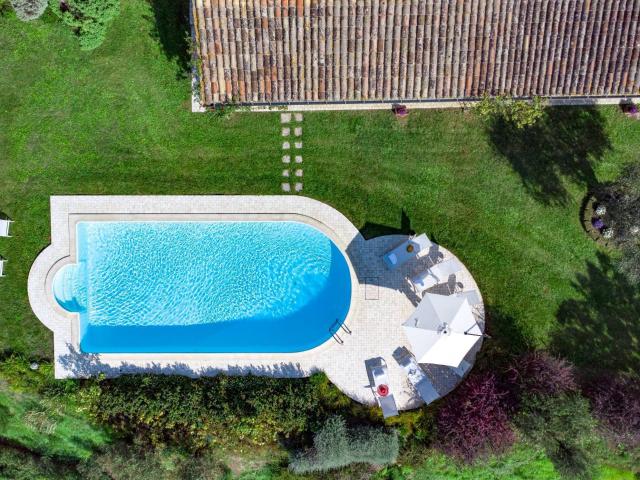 Rustico/Casale/Corte in vendita a Urbino 300m² Urbino
