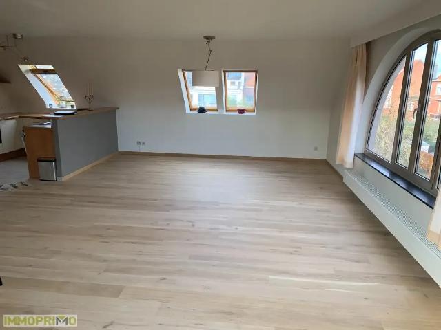 Rustig gelegen 2 slaapkamer appartement in een geliefde wijk te Wilrijk