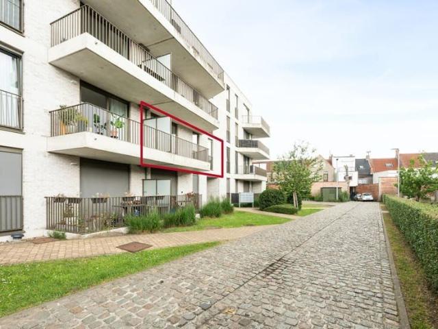 Rustig gelegen 2 slaapkamer appartement met terras