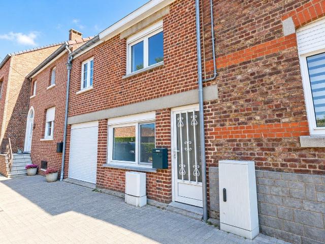 Rustig gelegen woning met 1 slk in Landen