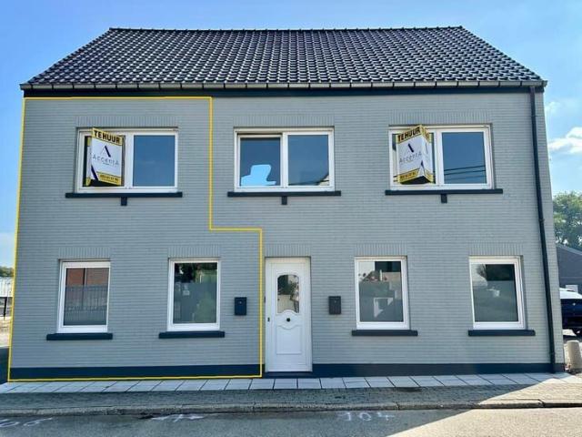 Rustig gelegen woning met 2 slaapkamers, terras en garage