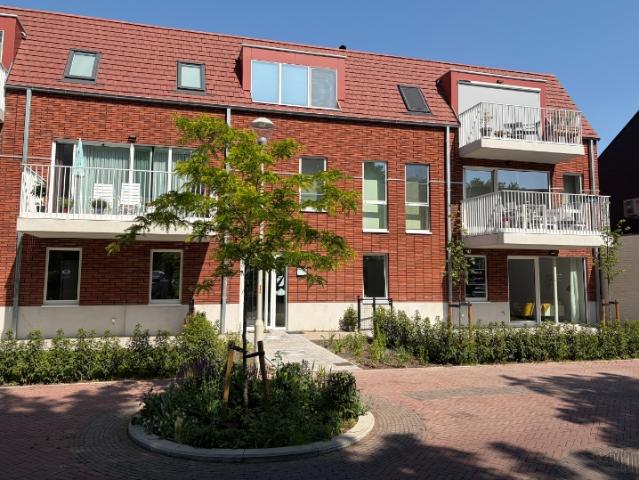 Rustig gelegen, instapklaar nieuwbouw GLVL APP met 2 SLK, tuin, terras en autostaanplaats