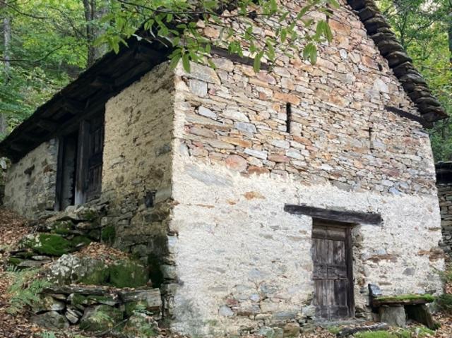 Rustikales Haus in Serravalle / Rustico a Serravalle