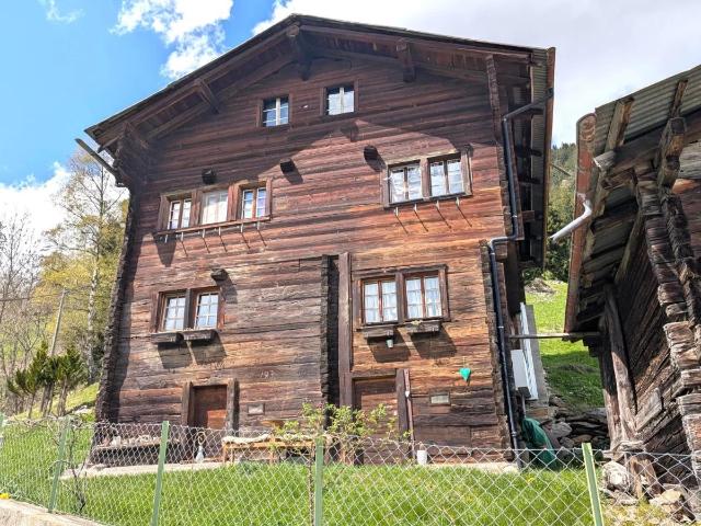 Rustikales Walliserhaus bei der Riederalp