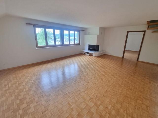 Rustikalische Maisonet Wohnung mit Chemineé. Ein Besuch lohnt sich!